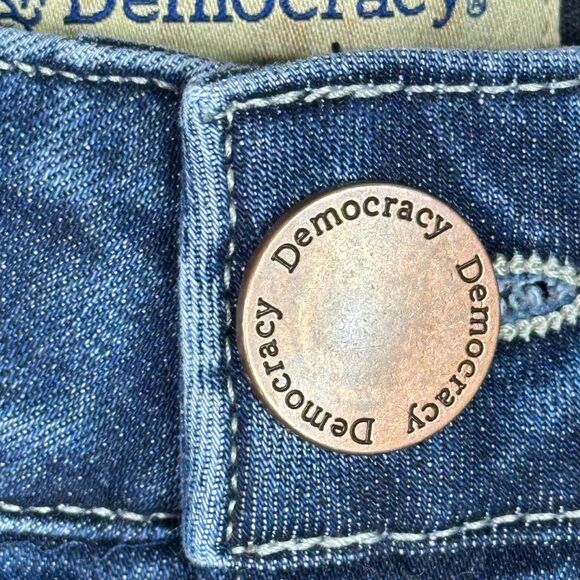 Democracy Jeans Women’s 16 Flare Distressed Raw Hem Ab Tech Stretch - Picture 5 of 14